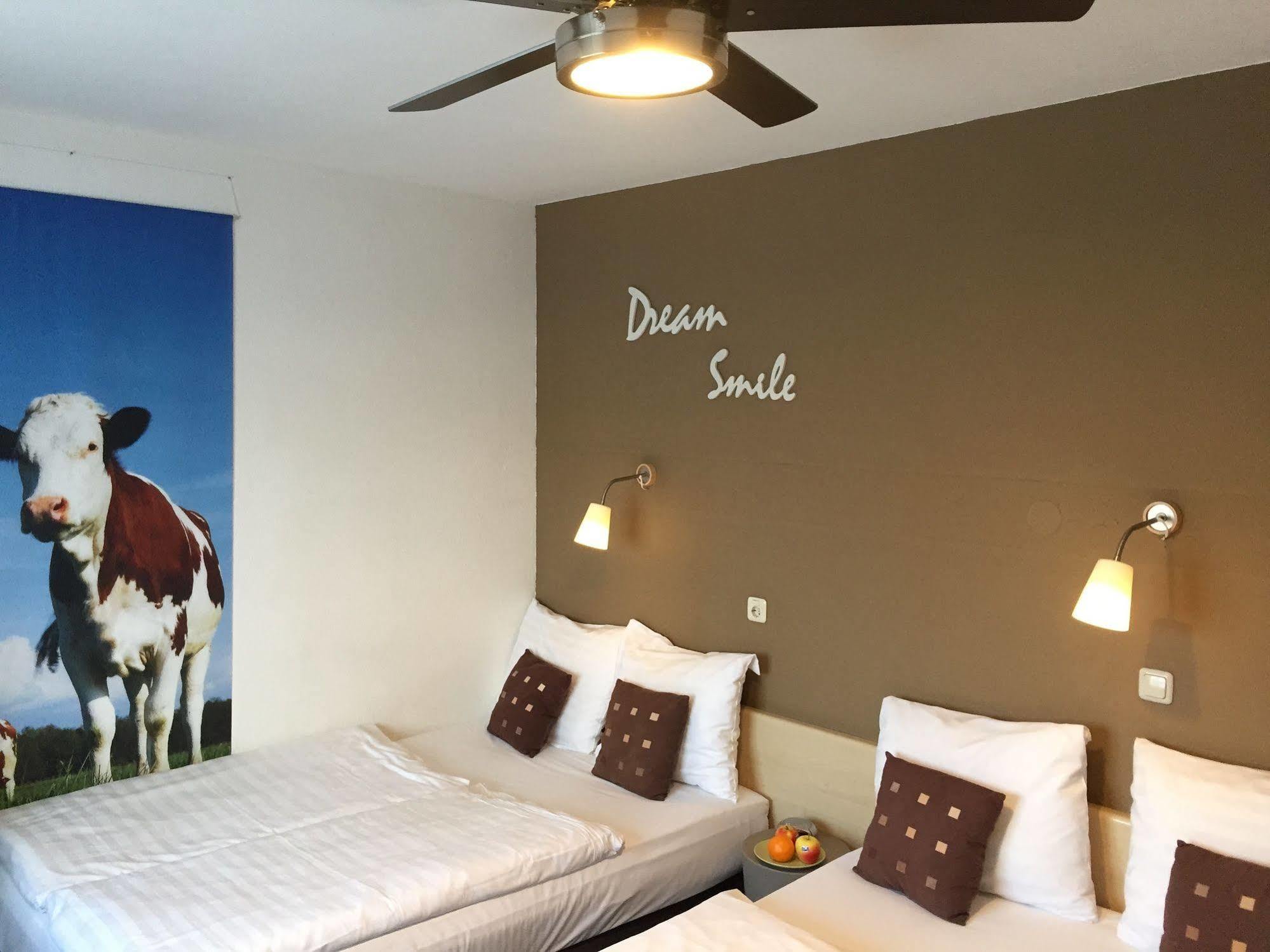 Hotel Hotel De Kroon 3*