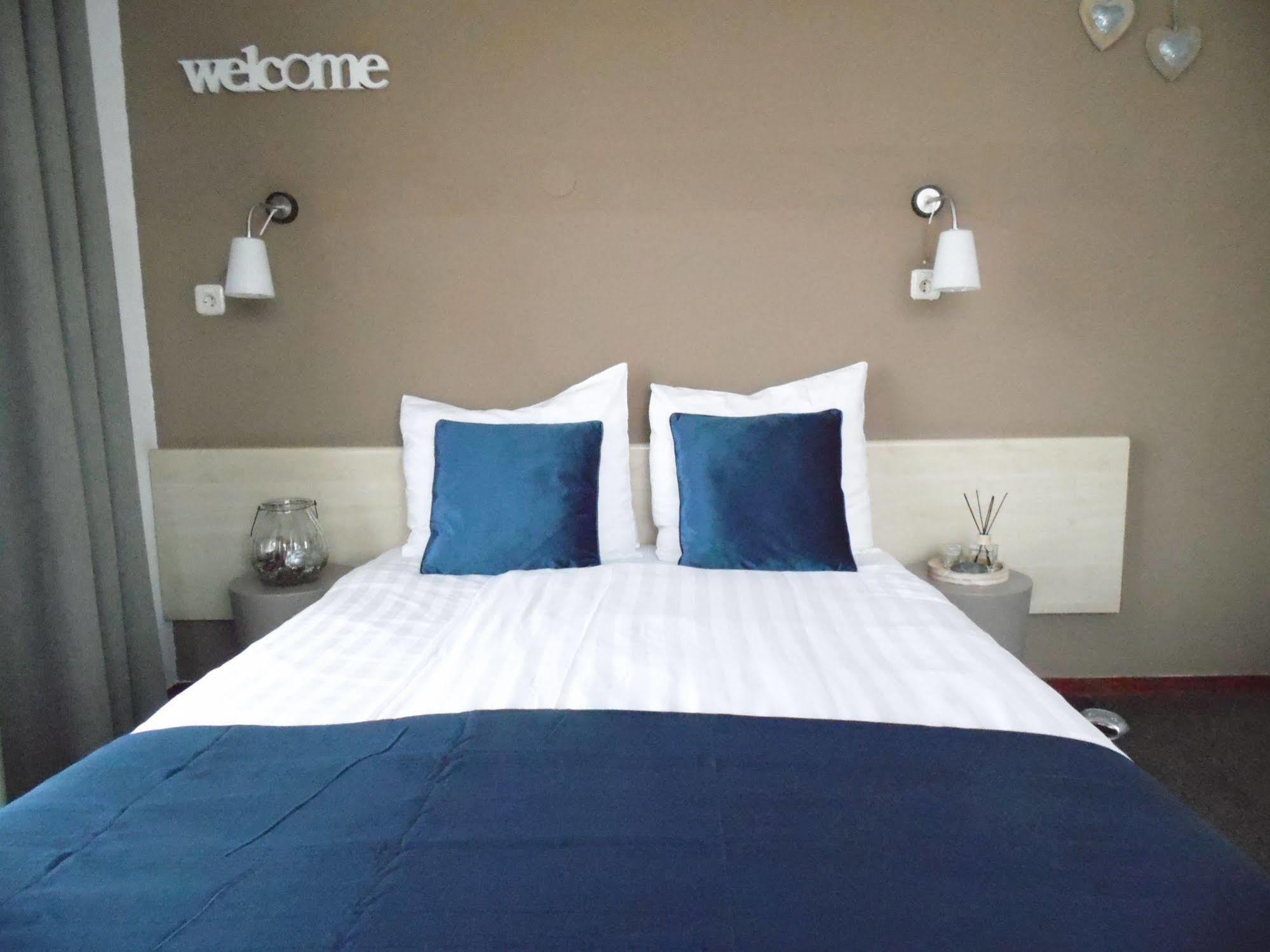 Hotel Hotel De Kroon 3*